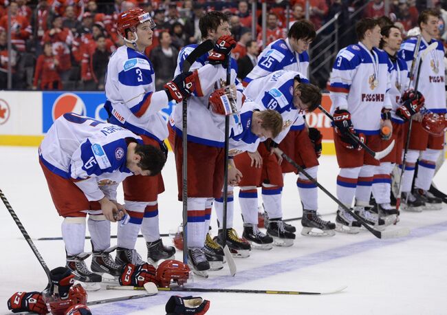 Хоккеисты молодежной сборной России