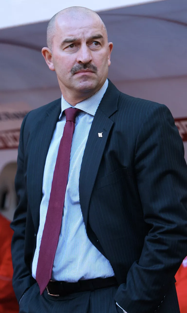 Новый главный тренер московского Спартака Станислав Черчесов, архив/2007 год Новый главный тренер московского Спартака Станислав Черчесов, архив/2007 год