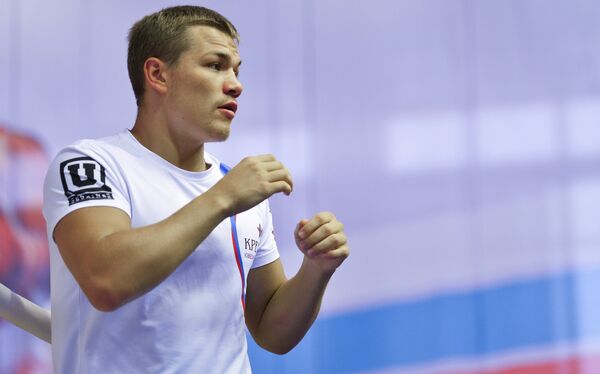 Чемпиона мира по версии WBA во втором среднем весе Федор Чудинов