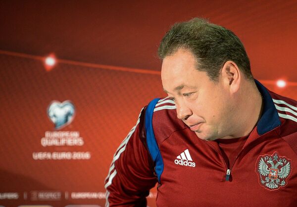 Главный тренер сборной России по футболу Леонид Слуцкий