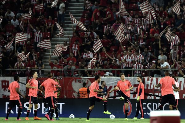 Футболисты Баварии перед матчем Лиги чемпионов с Олимпиакосом