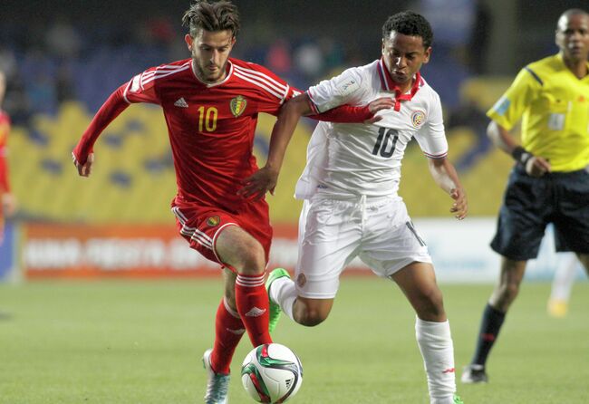 Игровой момент матча юношеского ЧМ по футболу между Бельгией и Коста-Рикой