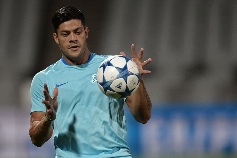 Нападающий Зенита Халк Нападающий Зенита Халк