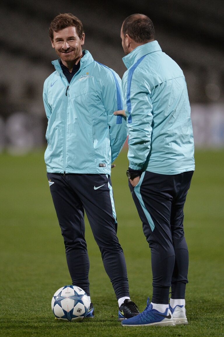 Главный тренер Зенита Андре Виллаш-Боаш (слева) Главный тренер Зенита Андре Виллаш-Боаш (слева)