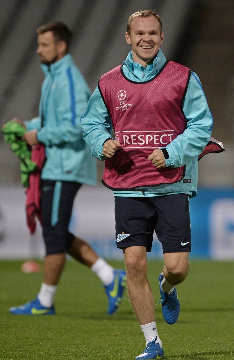 Защитник Зенита Александр Анюков Защитник Зенита Александр Анюков