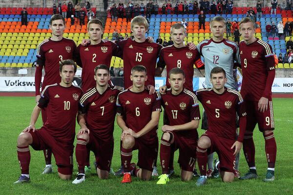 Футболисты юношеской сборной России (до 19 лет)