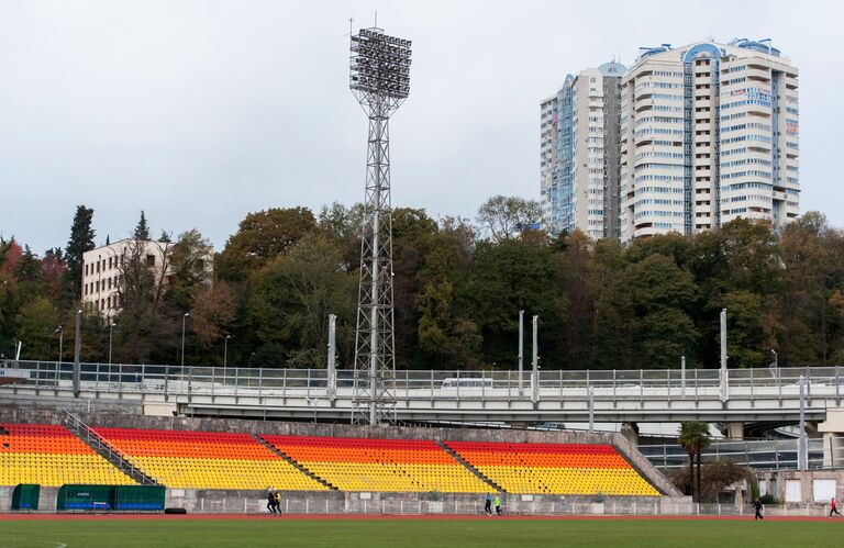 Тренировка российских легкоатлетов на базе в Сочи