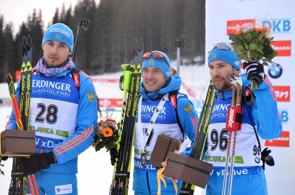 Антон Шипулин (6-е место), Евгений Гараничев (3-е место), Алексей Слепов (4-е место) (слева направо)