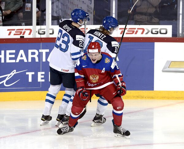 Нападающий молодежной сборной России по хоккею Андрей Светлаков