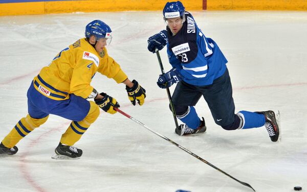 Игровой момент матча Швеция - Финляндия