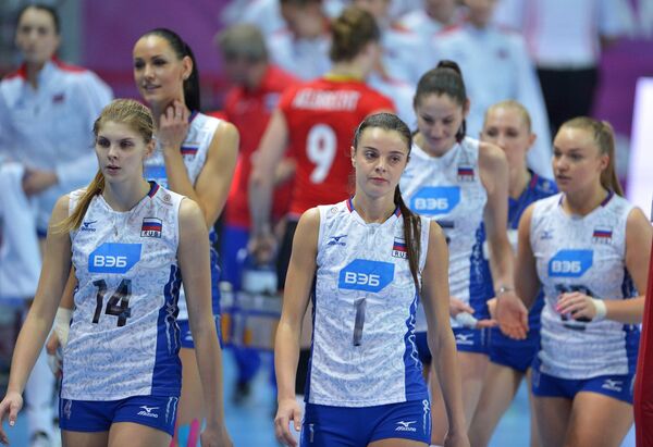 Волейболистки сборной России Ирина Фетисова, Яна Щербань (слева направо)