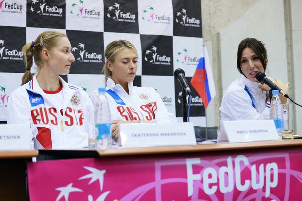 Екатерина Макарова, Мария Шарапова и Анастасия Мыскина (слева направо)