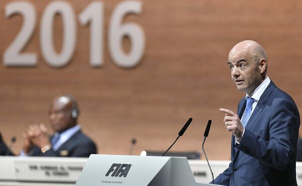 Кандидат в президенты Международной федерации футбола (ФИФА), генеральный секретарь УЕФА Джанни Инфантино
