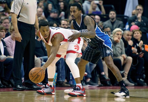 Игровой момент матча НБА между Торонто и Орландо