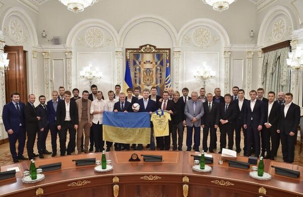 Петр Порошенко на торжественной встрече с национальной сборной Украины по футболу