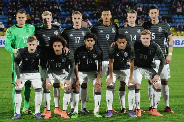 Футболисты молодежной сборной Германии