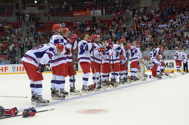 Хоккеисты юниорской сборной России, архивный кадр