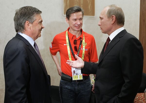 Владимир Путин, Вячеслав Быков и Рене Фазель (справа налево)