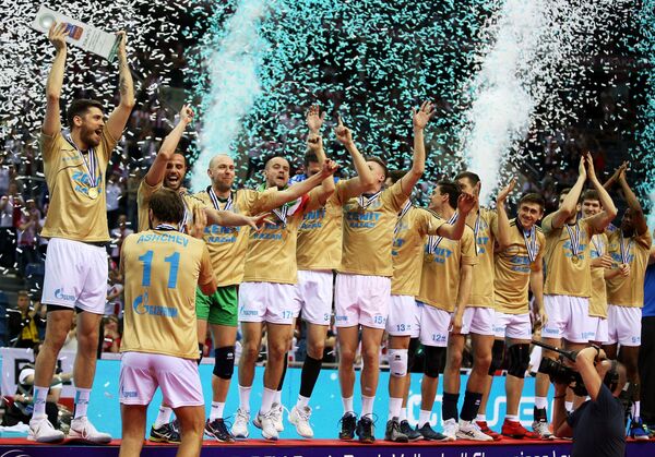Волейболисты казанского Зенита радуются победе