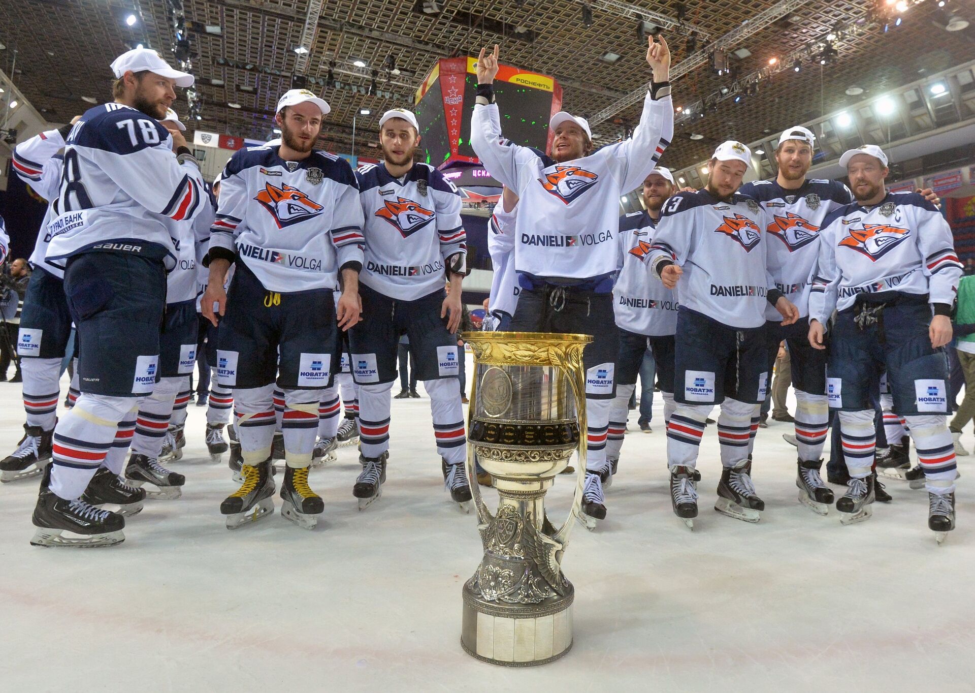 Хк металлург новости чемпионат. Металлург Магнитогорск Кубок Гагарина. Финал Кубка Гагарина 2016. Кубок Гагарина 2015 Металлург.