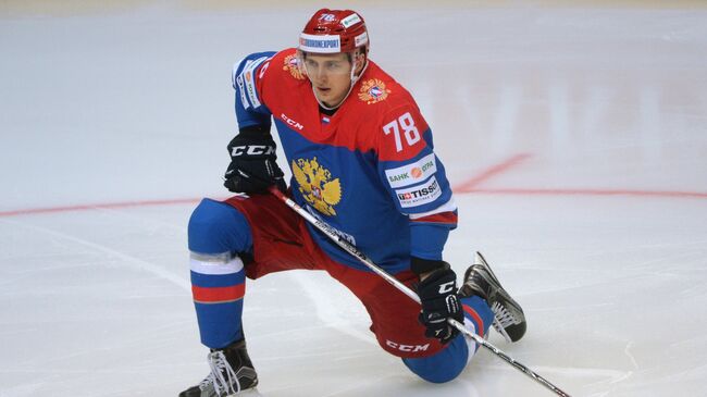 Хоккеист сборной России Максим Шалунов Хоккеист сборной России Максим Шалунов