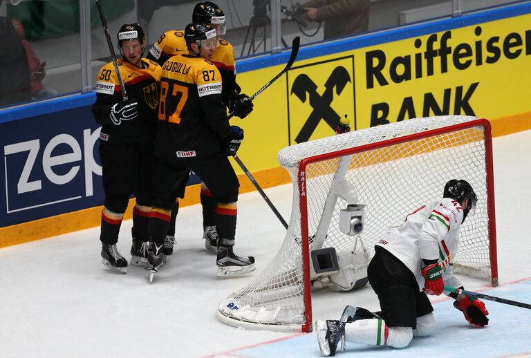 Хоккеисты сборной Германии