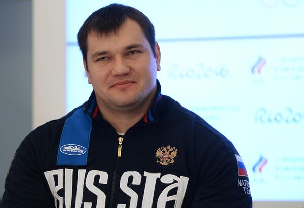 Российский тяжелоатлет Алексей Ловчев