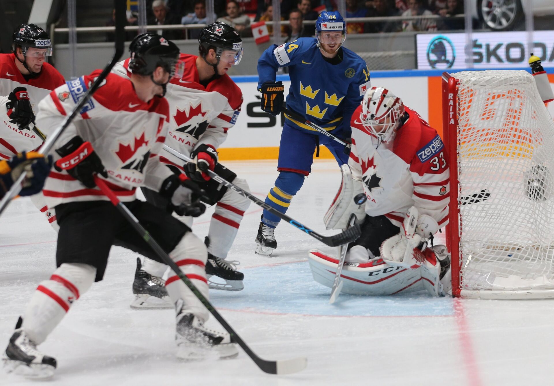 Мортс. Швеция Канада хоккей. Сборная Канады по хоккею. Канада хоккей фото. Пер Мортс шведский хоккеист в КХЛ.