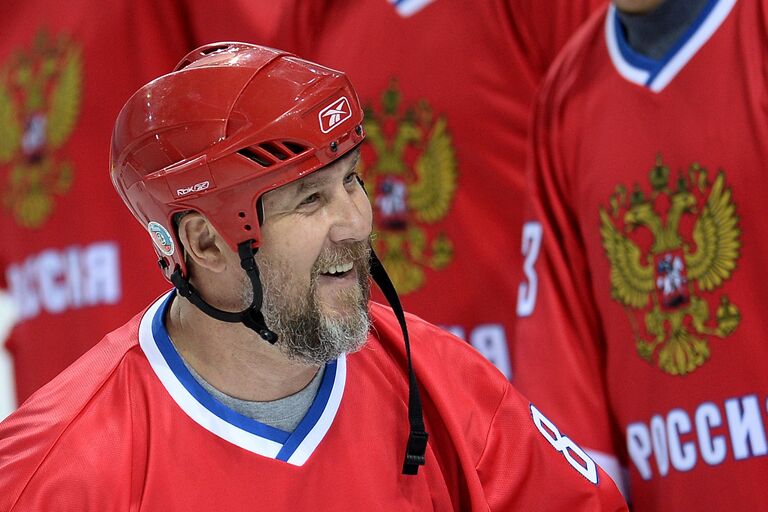 Форвард сборной России Александр Могильный Форвард сборной России Александр Могильный