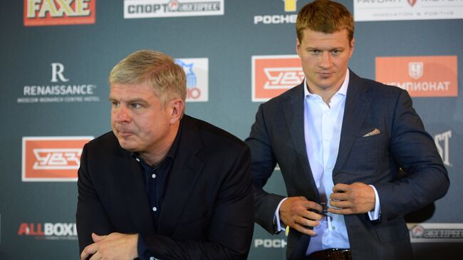 Андрей Рябинский (слева) и Александр Поветкин