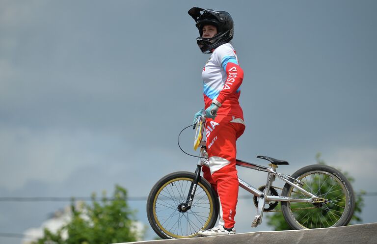 Спортсменка сборной России по велоспорту в дисциплине BMX Ярослава Бондаренко во время тренировки Спортсменка сборной России по велоспорту в дисциплине BMX Ярослава Бондаренко во время тренировки