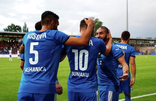 Футболисты сборной Косово