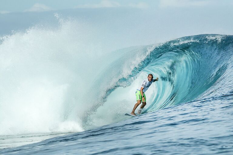 Бразилец Андре Жадсон во время Мировой лиги по серфингу в Фиджи Бразилец Андре Жадсон во время Мировой лиги по серфингу в Фиджи