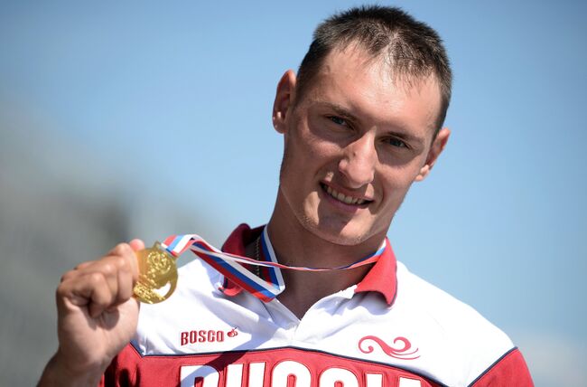 Евгений Луканцов