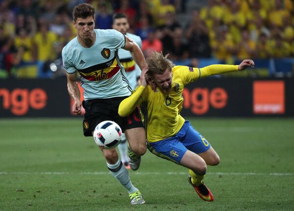 Игровой момент матча Швеция - Бельгия